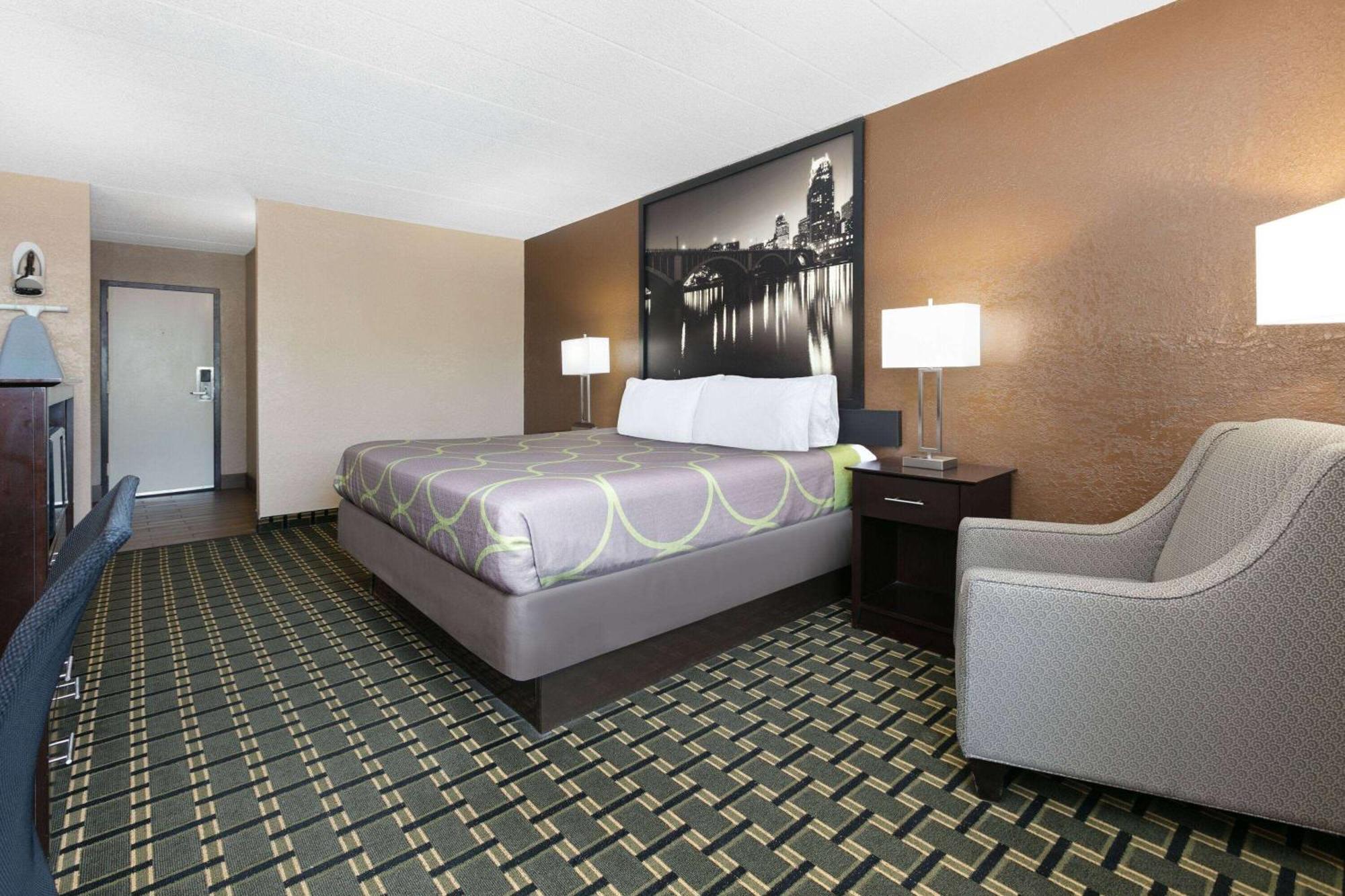 Super 8 By Wyndham Grand Prairie North Motel Exterior foto
