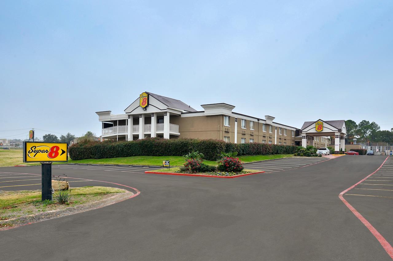 Super 8 By Wyndham Grand Prairie North Motel Exterior foto